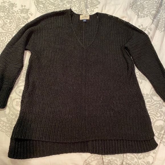 Universal Thread Sweaters - Women’s Black Vneck Tunic Sweater (3/4 sleeves)